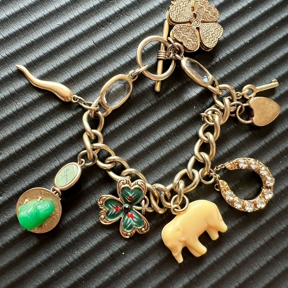 Gold vintage Charm Bracelet